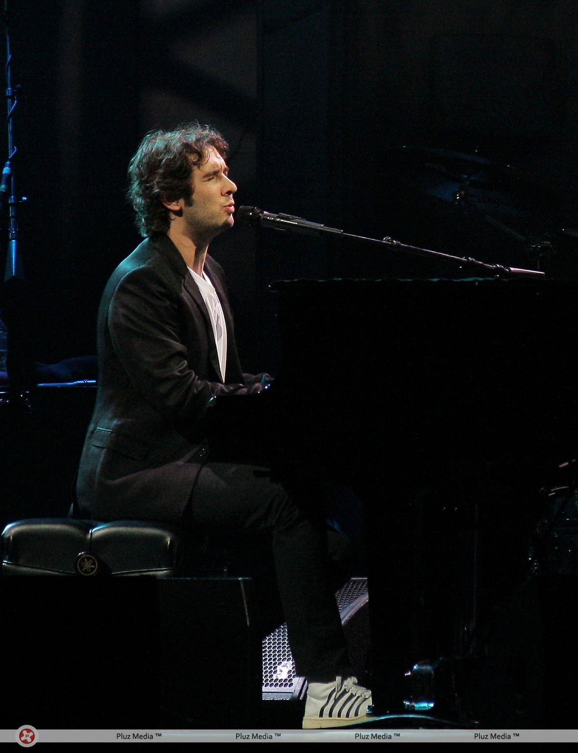 Josh Groban performs at the Bank Atlantic Center | Picture 111496